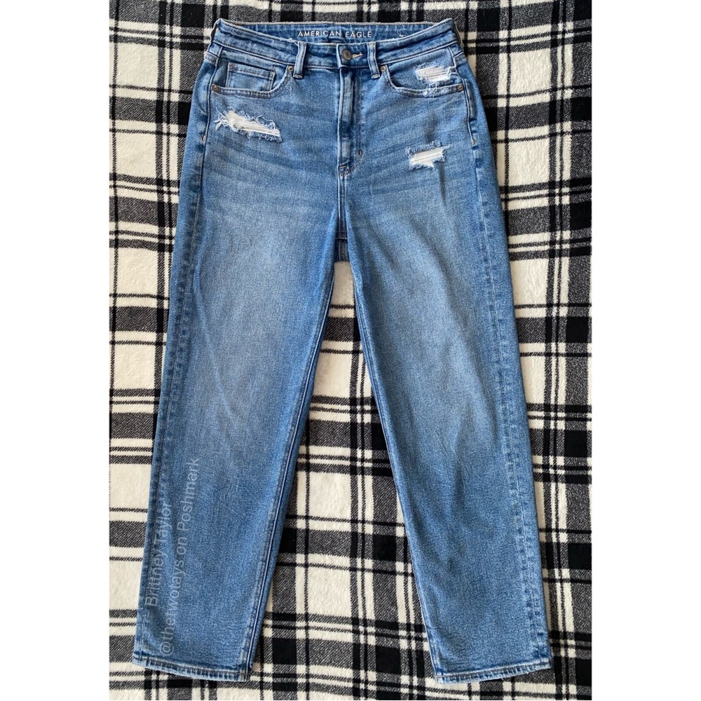 American Eagle Outfitters Mom Jeans